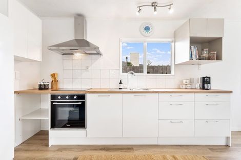 Photo of property in 22 Point Wells Road, Point Wells, Warkworth, 0986