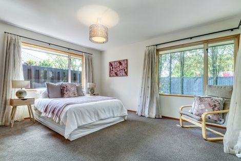 Photo of property in 2/45b Trafford Street, Harewood, Christchurch, 8051