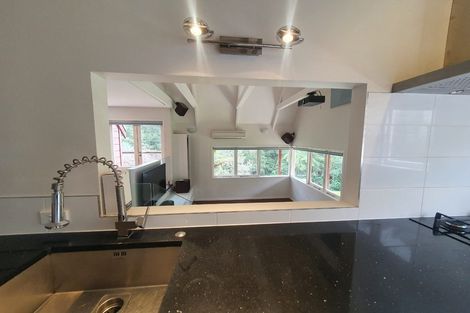 Photo of property in 21 Catrina Avenue, Birkenhead, Auckland, 0626