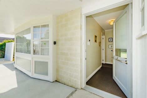 Photo of property in 11 Rawene Street, Waikanae, 5036