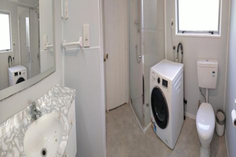 Photo of property in 89b Colwill Road, Massey, Auckland, 0614