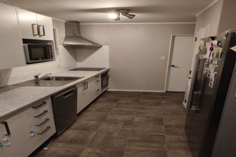 Photo of property in 17 Drummond Crescent, Kelson, Lower Hutt, 5010
