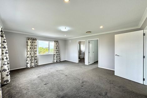 Photo of property in 152 Hill Road, The Gardens, Auckland, 2105
