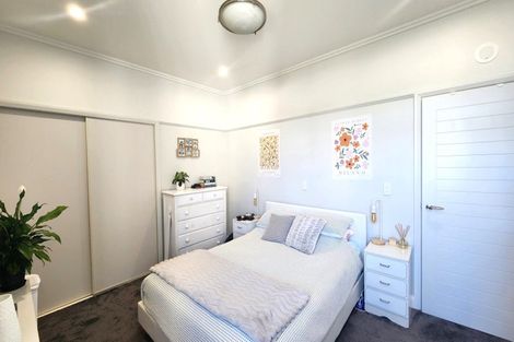 Photo of property in Fountain Court, 48u3 Oriental Parade, Oriental Bay, Wellington, 6011