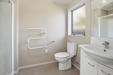 Photo of property in 2 Edward Bullen Place, Thames, 3500