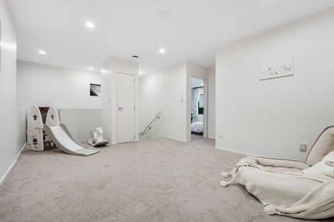 Photo of property in 2 Greville Road, Pinehill, Auckland, 0630