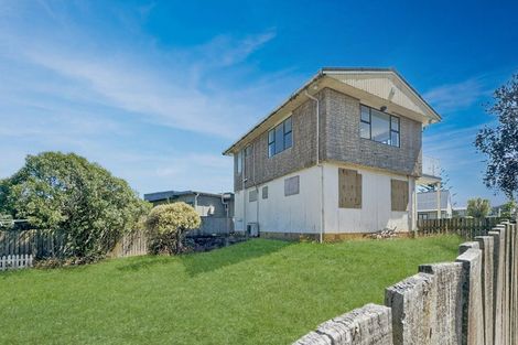 Photo of property in 2 Ocean Beach Street, Foxton Beach, Foxton, 4815