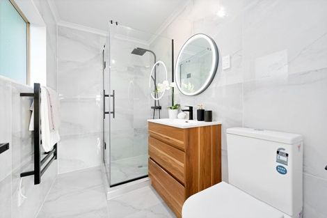 Photo of property in 36 Fleetwood Drive, Henderson, Auckland, 0612