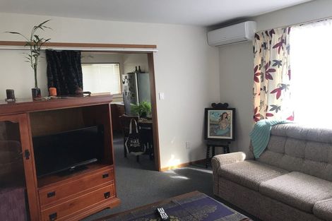 Photo of property in 72 Waratah Street, Avondale, Christchurch, 8061