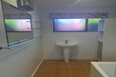 Photo of property in 34 Regency Crescent, Redwood, Christchurch, 8051