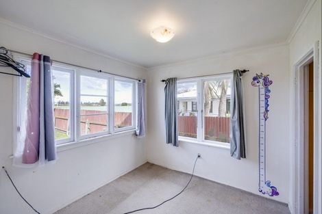 Photo of property in 19 Masefield Avenue, Maraenui, Napier, 4110