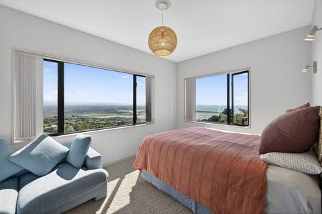 Photo of property in 16 Stoneyridge Close, Mount Pleasant, Christchurch, 8081