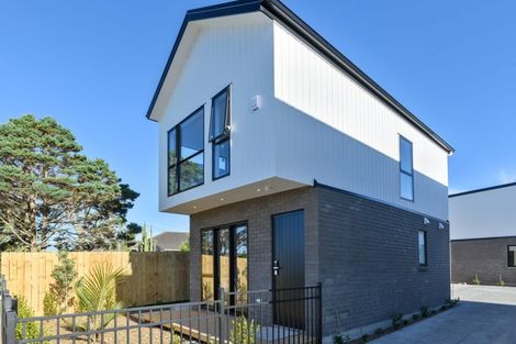 Photo of property in 14e Durham Street, Te Atatu Peninsula, Auckland, 0610