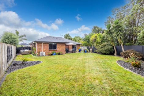Photo of property in 42 Nielsen Gardens, Rototuna, Hamilton, 3210