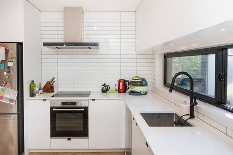 Photo of property in 23a Karina Terrace, Roslyn, Palmerston North, 4414