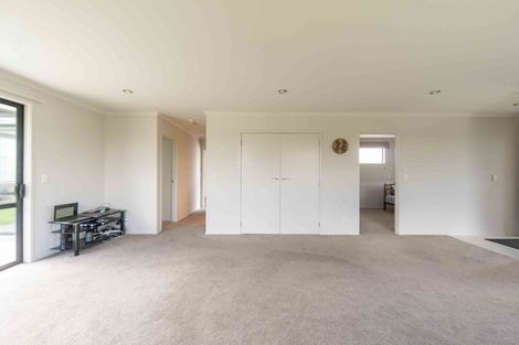 Photo of property in 45 Shrule Place, Huntington, Hamilton, 3210
