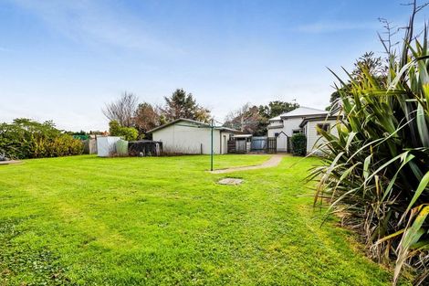 Photo of property in 165 South Road, Hawera, 4610