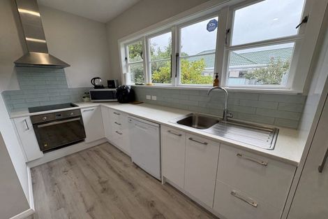 Photo of property in 74 Durham Crescent, Fairfield, Lower Hutt, 5011