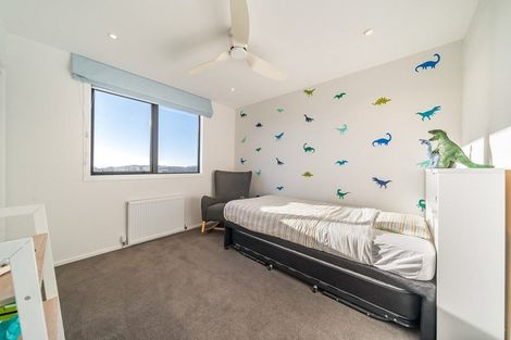 Photo of property in 13 Manapouri Lane, Aotea, Porirua, 5024