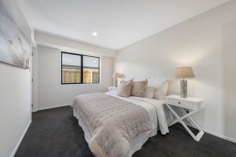 Photo of property in 2 Graeme Cooper Lane, Avonhead, Christchurch, 8042