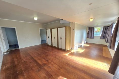 Photo of property in 40 Evans Road, Weymouth, Auckland, 2103