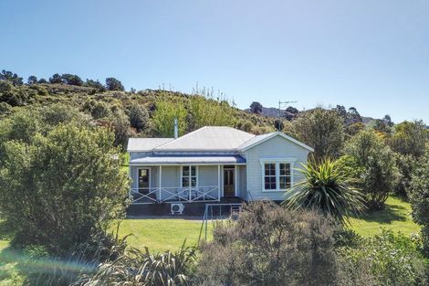 Photo of property in 71 Hoeke Road, Carrington, Carterton, 5791