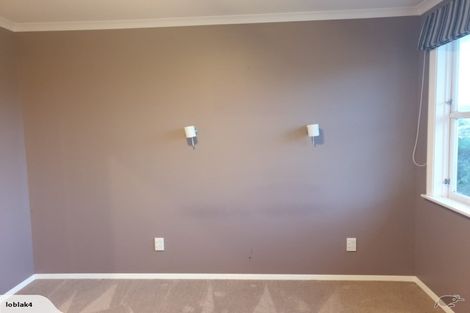 Photo of property in 111 Ruskin Road, Newlands, Wellington, 6037