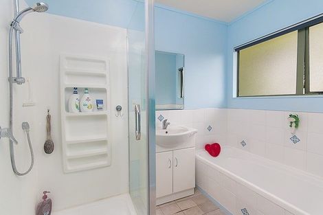 Photo of property in 16b Rossiter Avenue, Waiuku, 2123