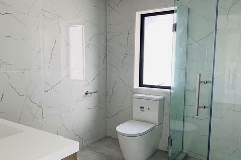 Photo of property in 38 Ascension Crescent, Orewa, 0931