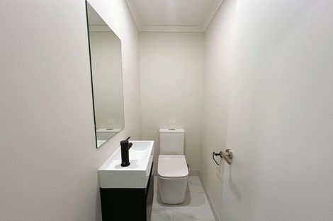 Photo of property in 26u2 May Street, Hamilton East, Hamilton, 3216