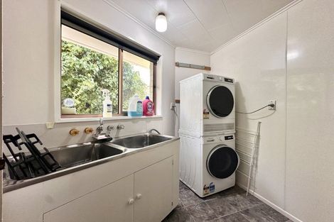 Photo of property in 5 Alleyne Court, Brown Owl, Upper Hutt, 5018