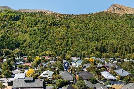 Photo of property in 68 Devon Street, Arrowtown, 9302