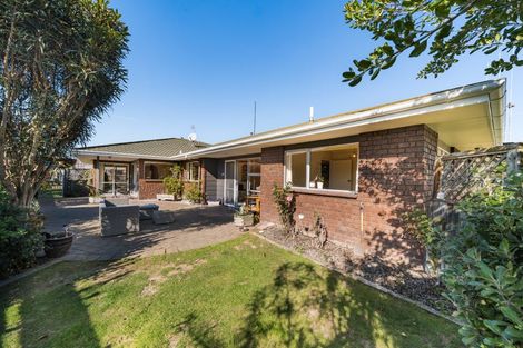 Photo of property in 54 Pencarrow Street, Highbury, Palmerston North, 4412
