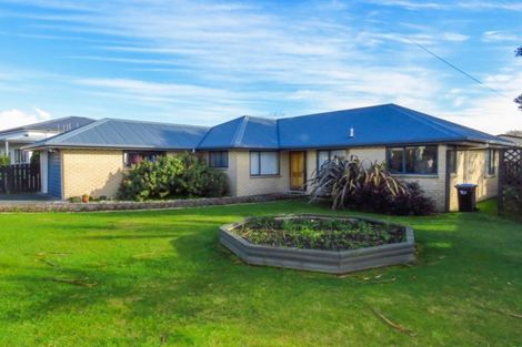 Photo of property in 48 Derby Street, Westport, 7825