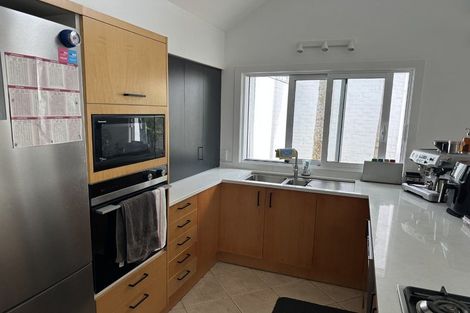 Photo of property in 2/16 Red Bluff Rise, Campbells Bay, Auckland, 0630