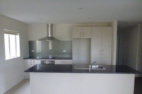 Photo of property in 22 Popokatea Drive, Takanini, 2112