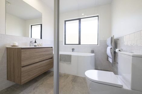 Photo of property in 1 Panui Avenue, Helensville, 0800