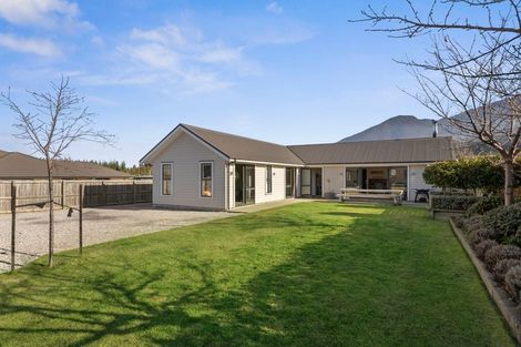 Photo of property in 25 Bell Street, Lake Hawea, Wanaka, 9382