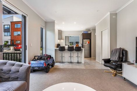 Photo of property in 11 Rangitamiro Place, Hobsonville, Auckland, 0616