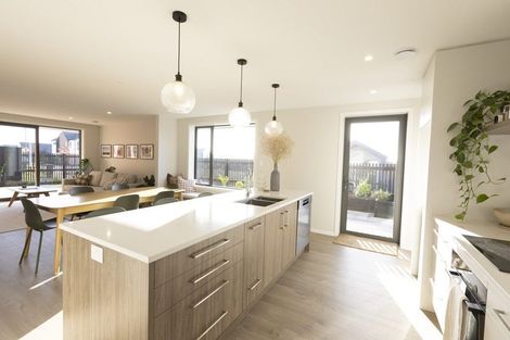 Photo of property in 2/17 Rawhiti Avenue, New Brighton, Christchurch, 8083
