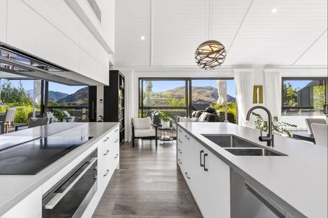 Photo of property in 10a Kinross Lane, Jacks Point, Queenstown, 9371