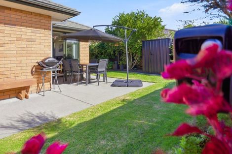 Photo of property in 38 Atlantic Close, Papamoa Beach, Papamoa, 3118