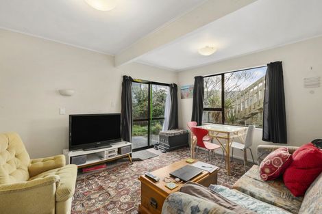 Photo of property in 192 Melbourne Road, Island Bay, Wellington, 6023