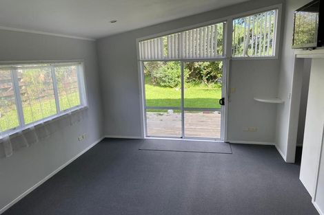 Photo of property in 26 Crompton Road, Massey, Auckland, 0614