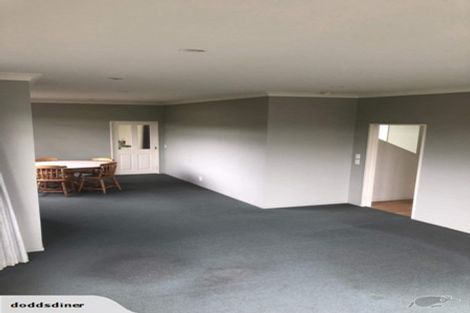 Photo of property in 25 Chippenham Grove, Churton Park, Wellington, 6037