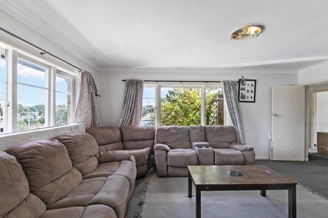 Photo of property in 2c Matipo Road, Te Atatu Peninsula, Auckland, 0610