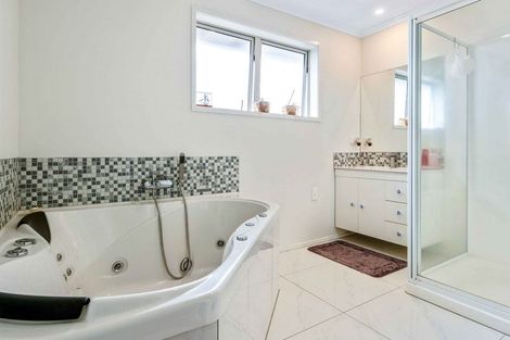 Photo of property in 13 Macville Road, Mount Maunganui, 3116