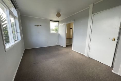 Photo of property in 13 Rickards Place, New Lynn, Auckland, 0600