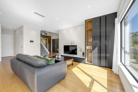 Photo of property in 80 Drumbuoy Drive, Flat Bush, Auckland, 2019