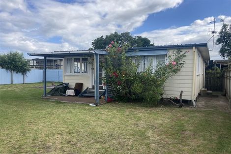 Photo of property in 609b Ocean Road, Whangamata, 3620
